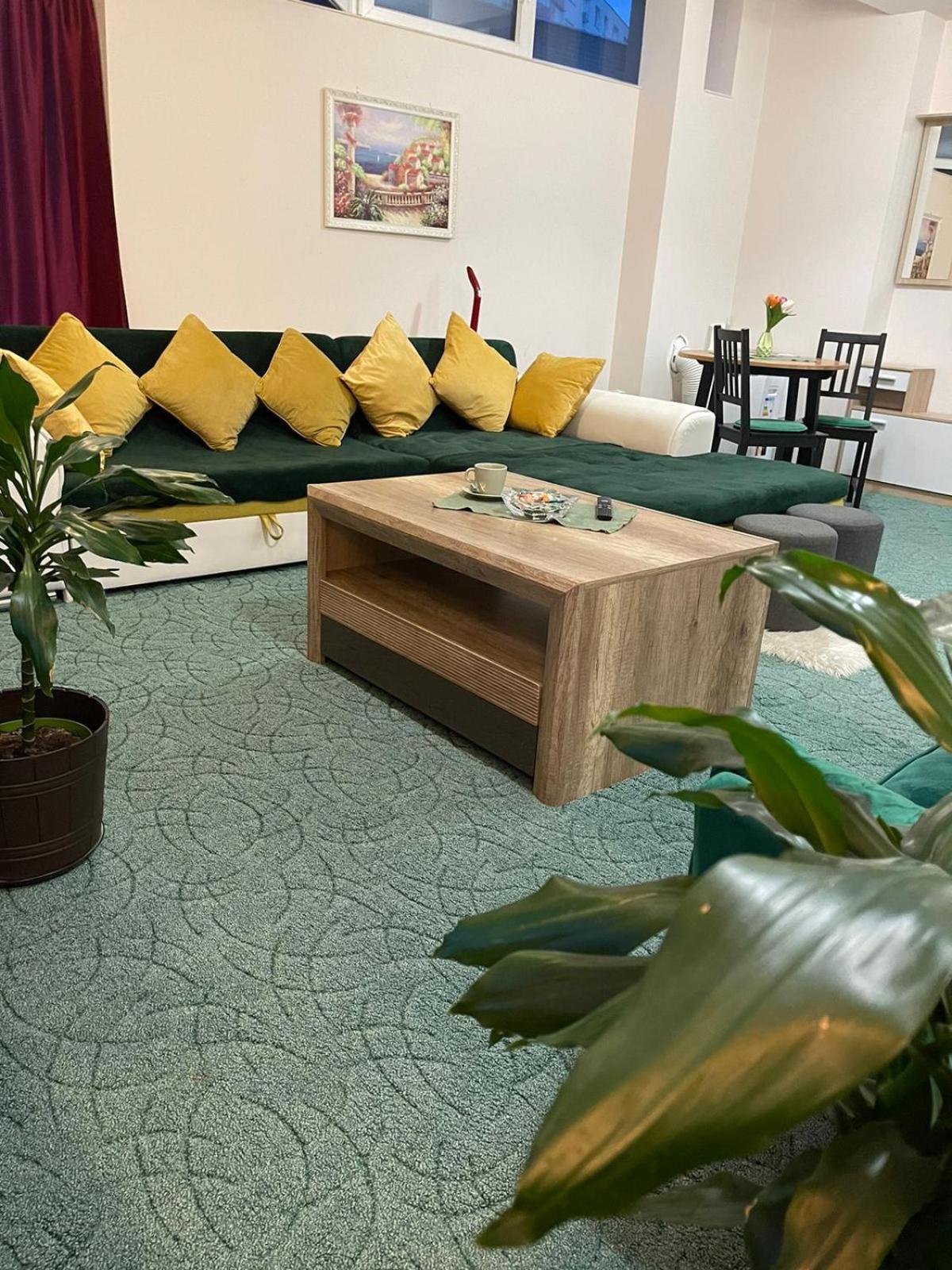 Velky Apartman Bratislava Exterior photo